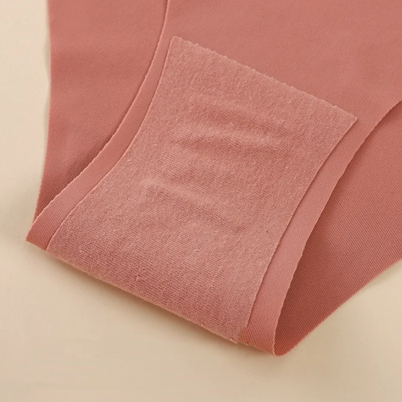 Seamless V-Waist Ice Silk Panties (7-Pack)